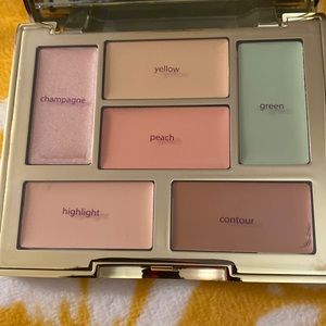 tarte Color Your World color correcting pallet. New in box